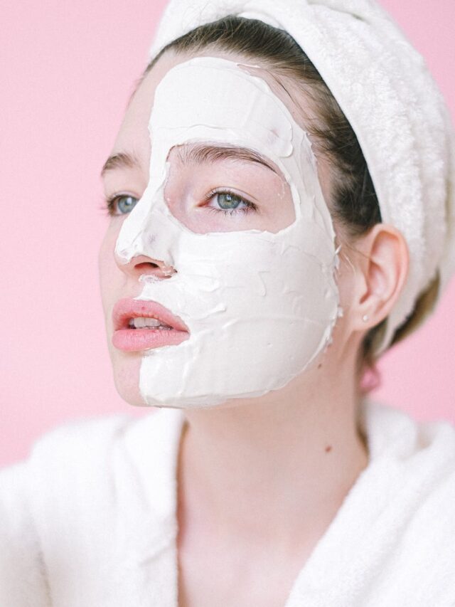 Natural Homemade Remedies for Wrinkles: Look Younger