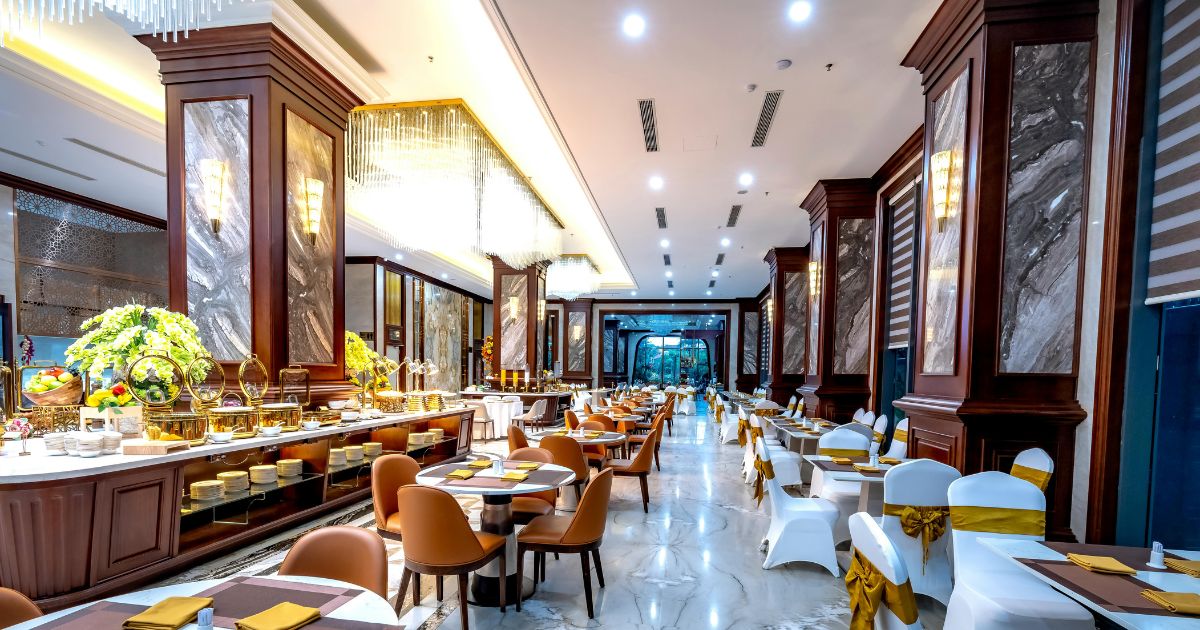 Best-10-Budget-Hotels-with-Excellent-Food