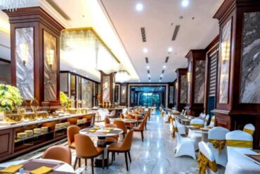 Top 10 Hotel Chains with Healthy Menu Options - Travel-Friendly Nutrition from Mana Vantillu